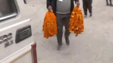 Garlands Brought in for Trapped Laborers