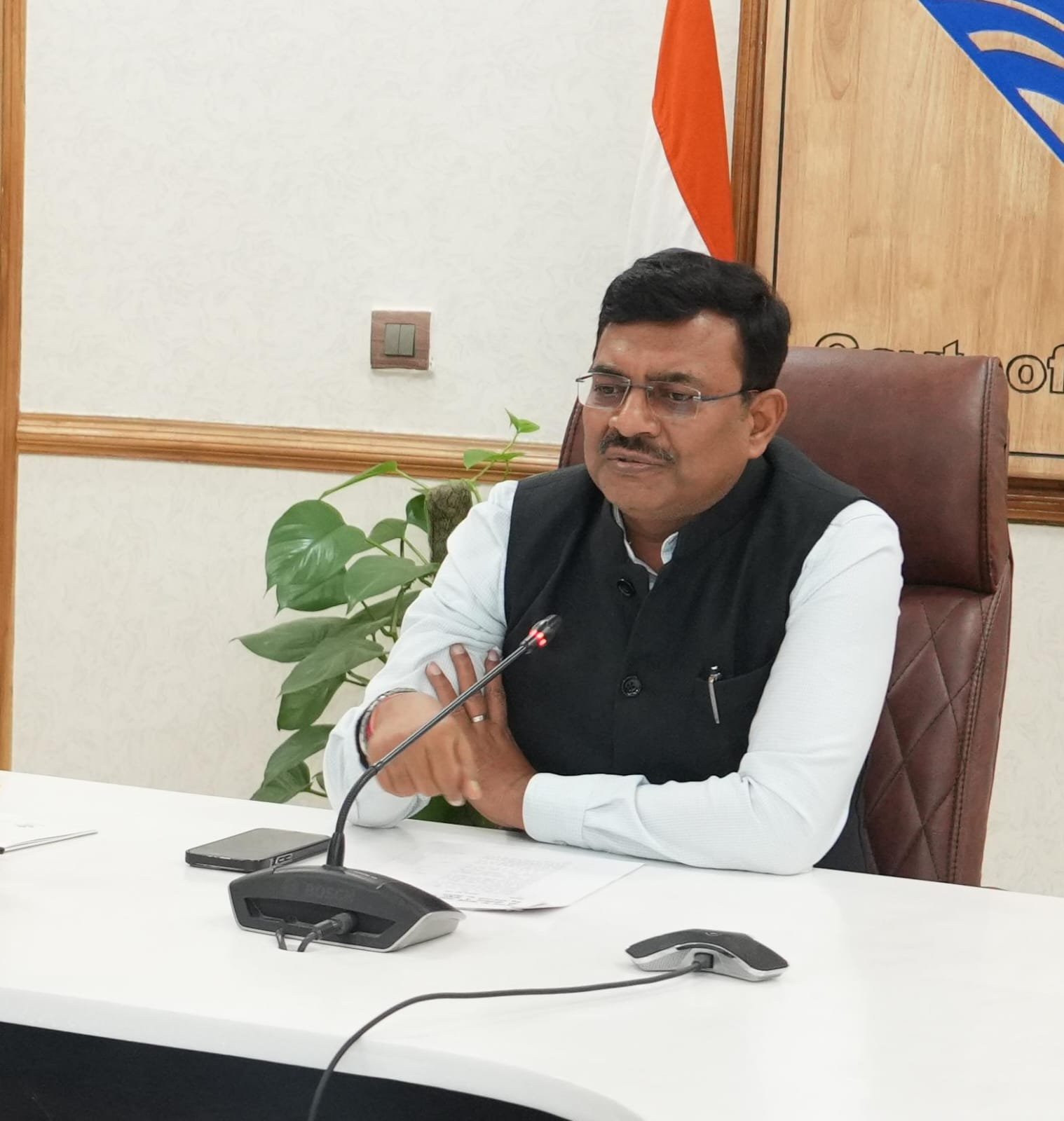 मुख्य सचिव  ने ली कुंभ मेला से संबंधित कार्यों की समीक्षा बैठक