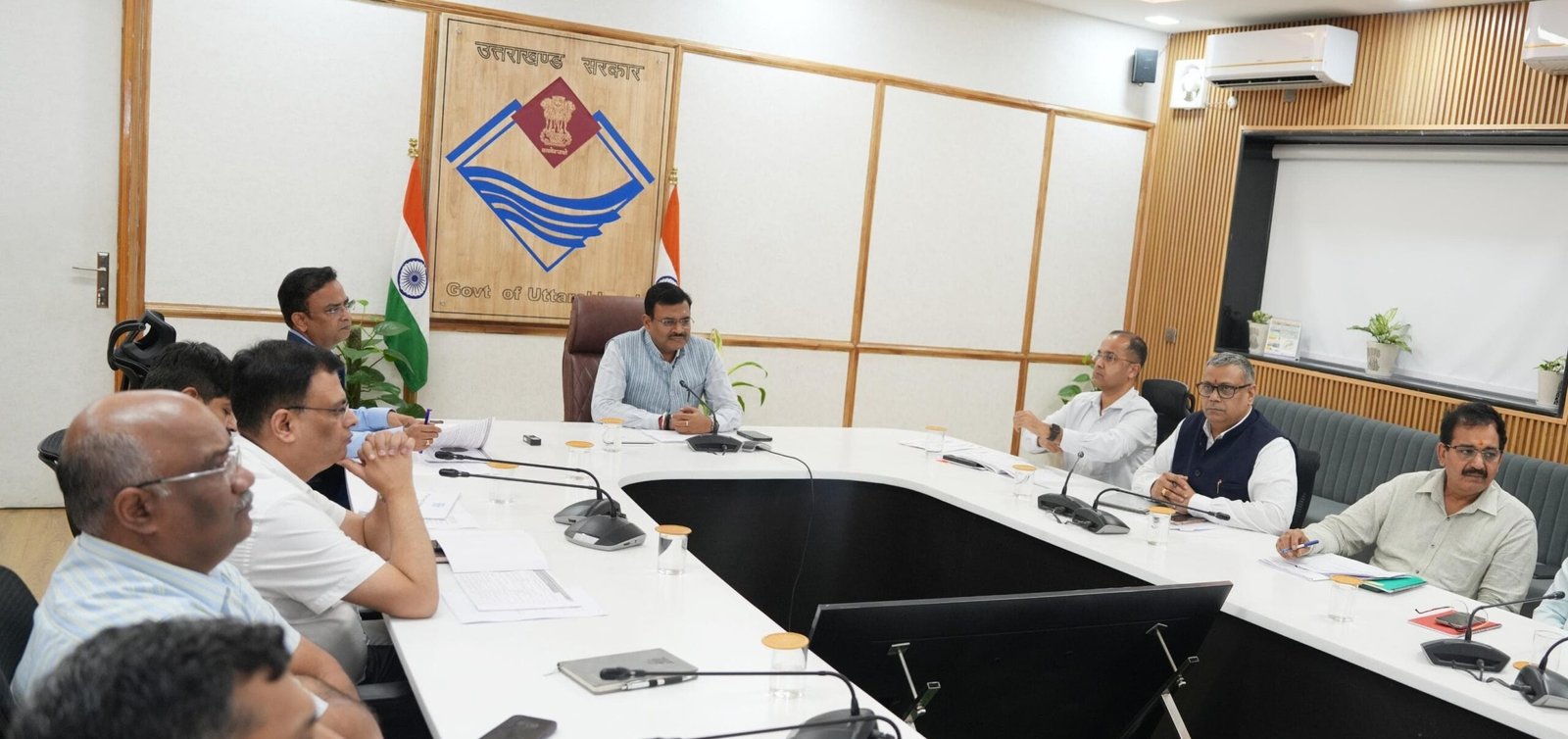सचिवालय में राज्य गंगा समिति की 18वीं बैठक संपन्न हुई